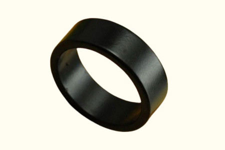 Bague aimantée Plate Noire (18 mm)