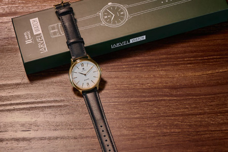 Iarvel Watch (Gold Watchcase White Dial)